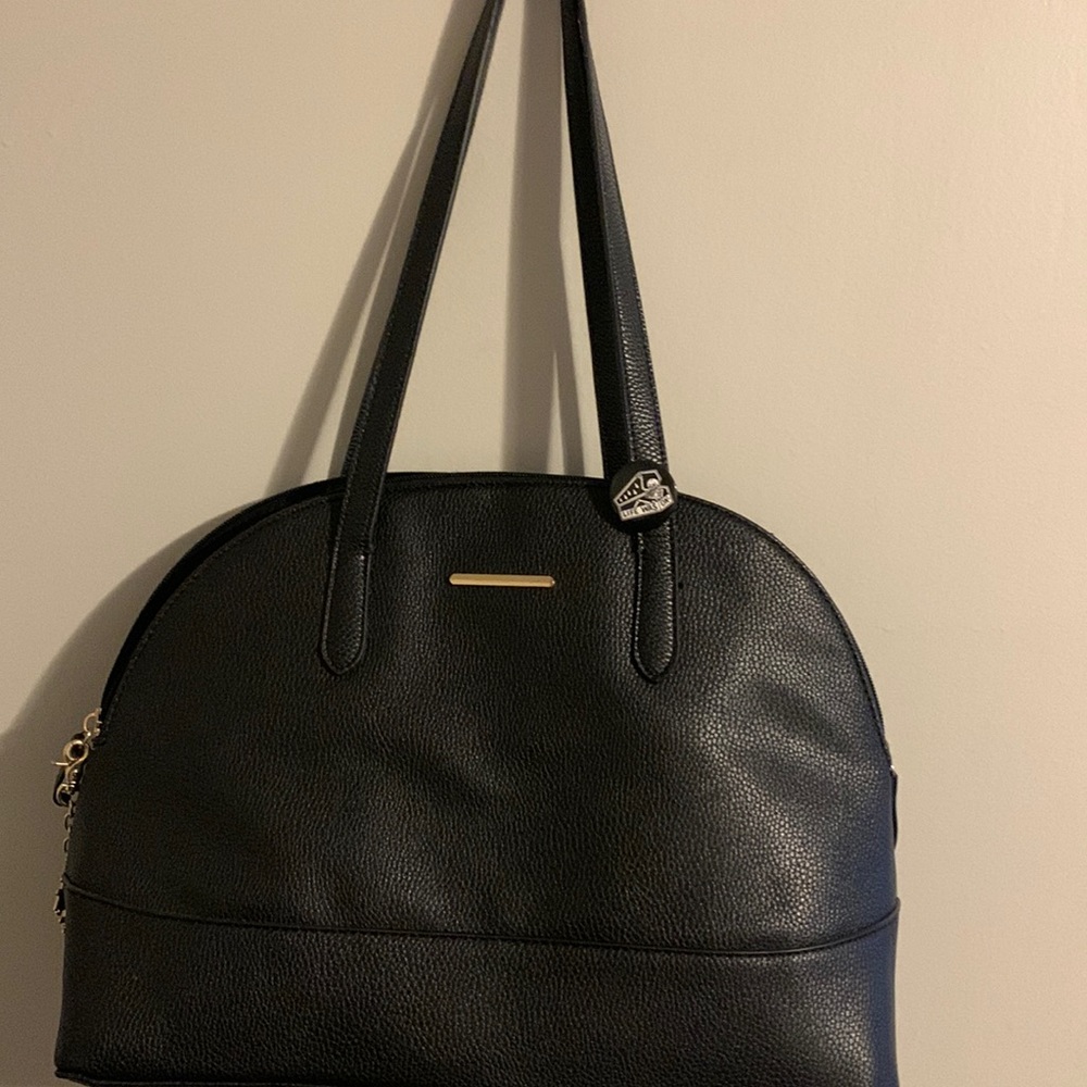 Black wide purse